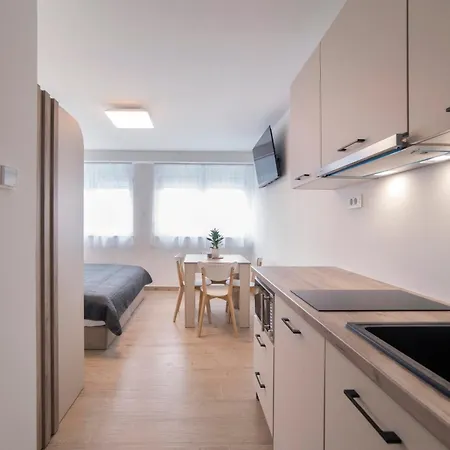 Apartments Pamer, 4Th Floor, No Elevator Zagreb Exterior foto