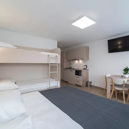 Apartments Pamer, 4Th Floor, No Elevator Zagreb Exterior foto