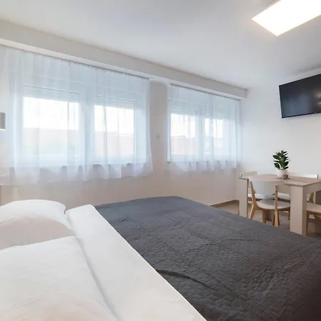 Apartments Pamer, 4Th Floor, No Elevator Zagreb Exterior foto