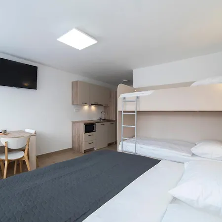 Apartments Pamer, 4Th Floor, No Elevator Zagreb Exterior foto