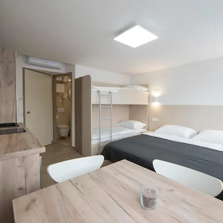 Apartments Pamer, 4Th Floor, No Elevator Zagreb Exterior foto