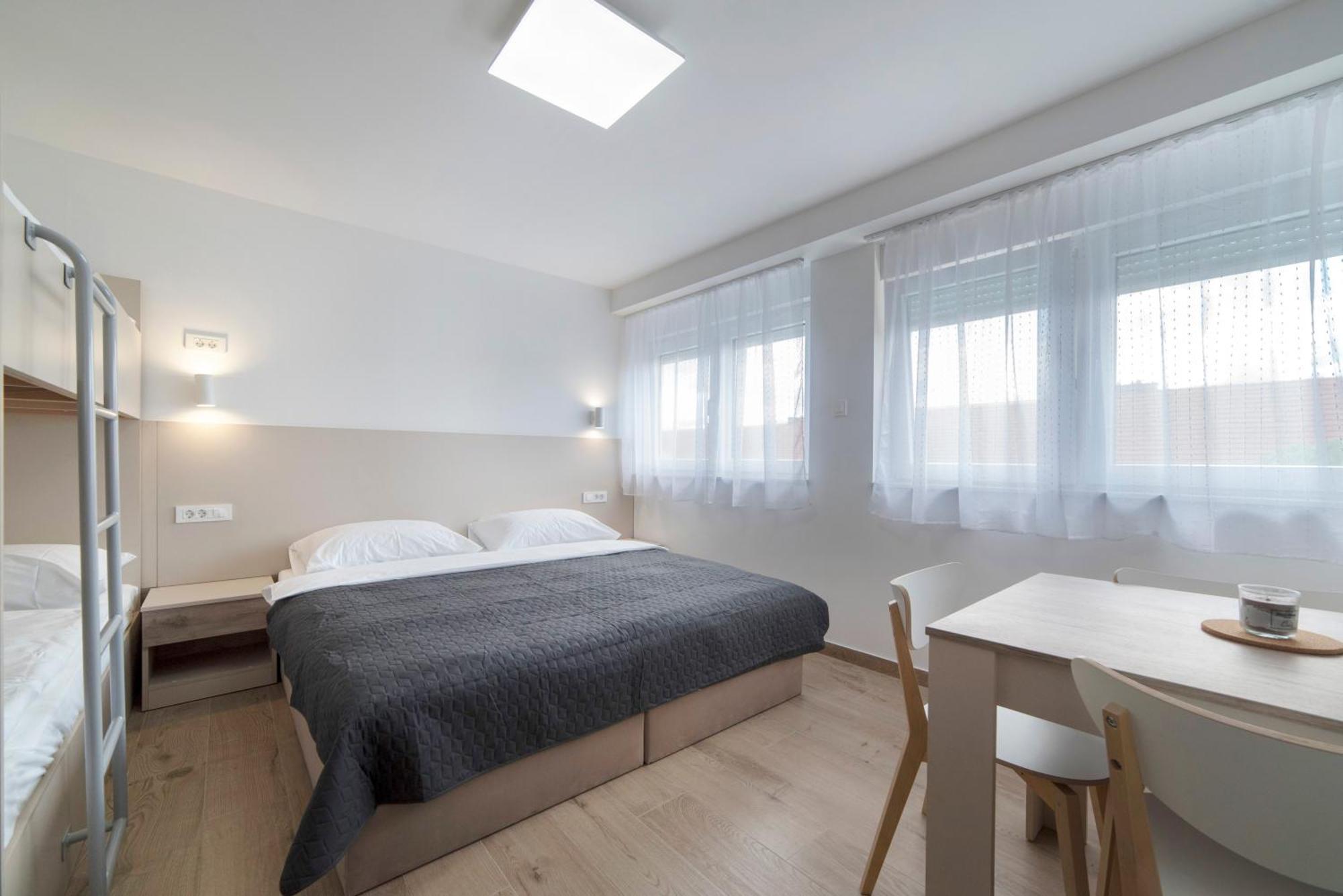 Pamer, 4th Floor, No Elevator Zagreb