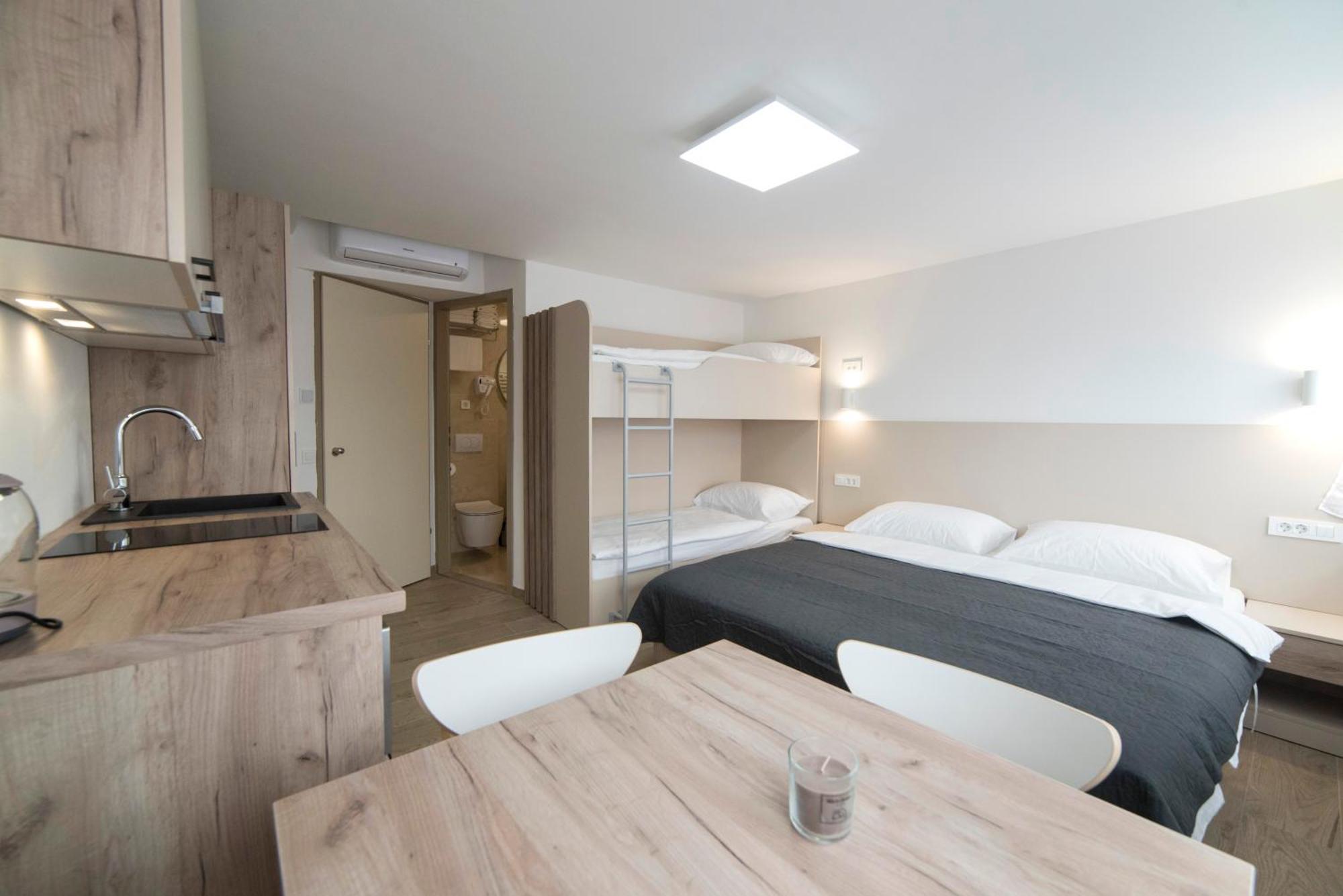 Pamer, 4th Floor, No Elevator Apartment Zagreb
